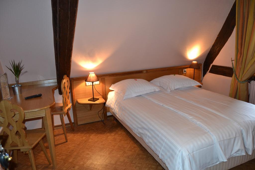 Hôtel le Saint Nicolas Riquewihr Camera foto