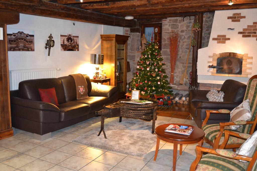 Hôtel le Saint Nicolas Riquewihr Esterno foto