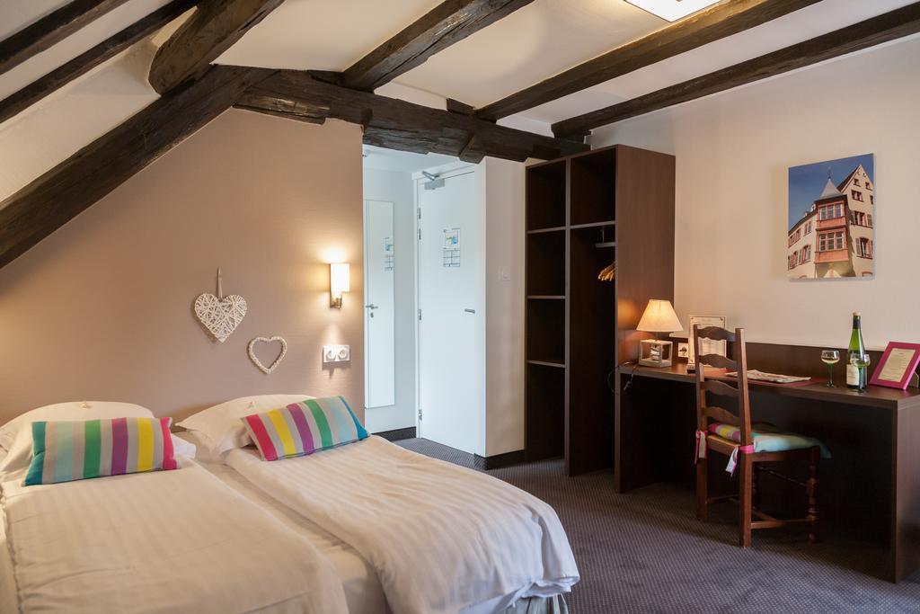 Hôtel le Saint Nicolas Riquewihr Esterno foto