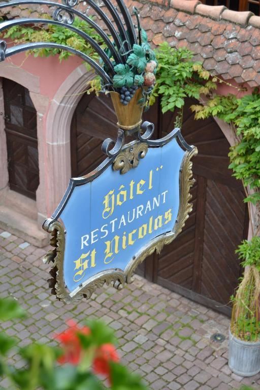 Hôtel le Saint Nicolas Riquewihr Esterno foto