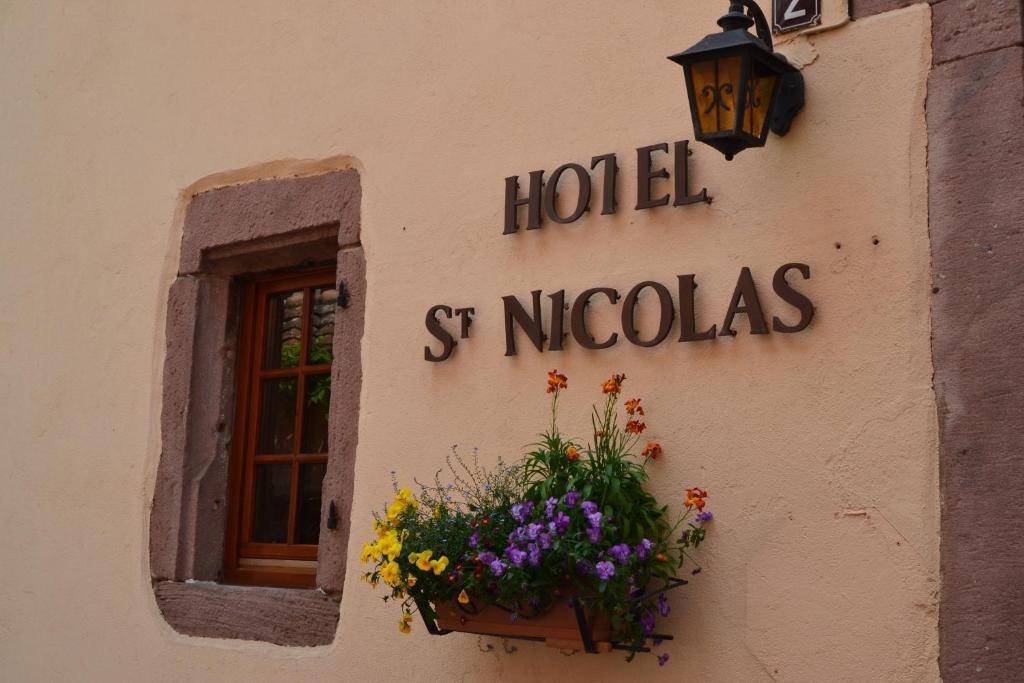 Hôtel le Saint Nicolas Riquewihr Esterno foto